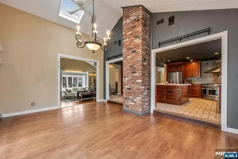 87 Buena Vista Drive Ringwood NJ 07456