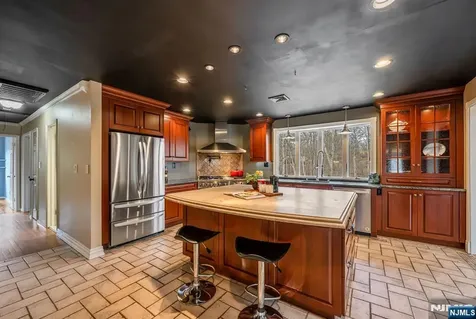 87 Buena Vista Drive Ringwood NJ 07456