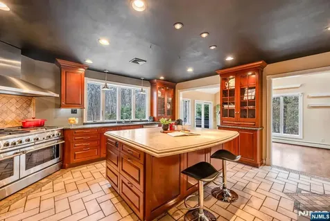 87 Buena Vista Drive Ringwood NJ 07456