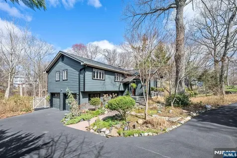 87 Buena Vista Drive Ringwood NJ 07456