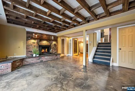 87 Buena Vista Drive Ringwood NJ 07456