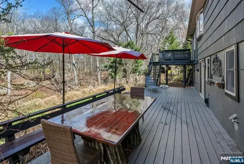87 Buena Vista Drive Ringwood NJ 07456