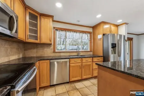 38 Passaic Avenue North Haledon NJ 07508