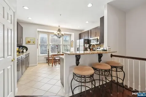 428 Newburgh Court West New York NJ 07093