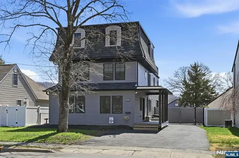 1074 Colfax Avenue Pompton Lakes NJ 07442