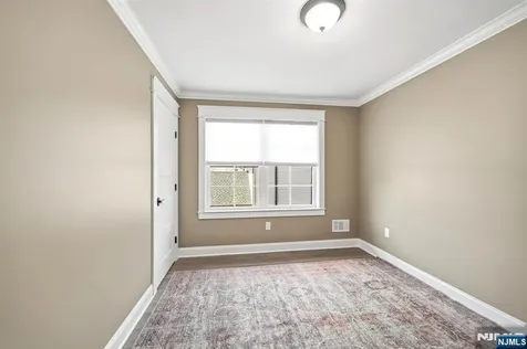 1074 Colfax Avenue Pompton Lakes NJ 07442