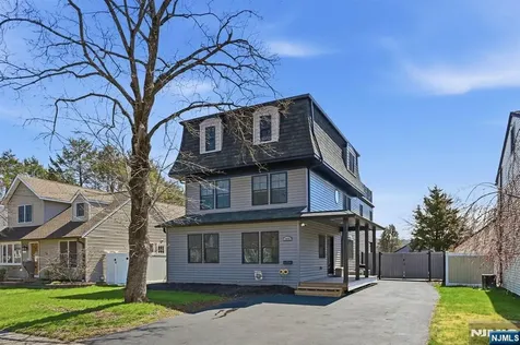 1074 Colfax Avenue Pompton Lakes NJ 07442