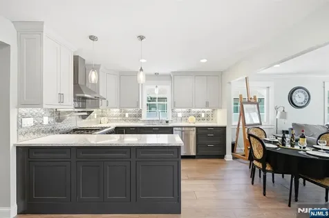 1074 Colfax Avenue Pompton Lakes NJ 07442