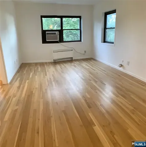 501 Linwood Drive Fort Lee NJ 07024