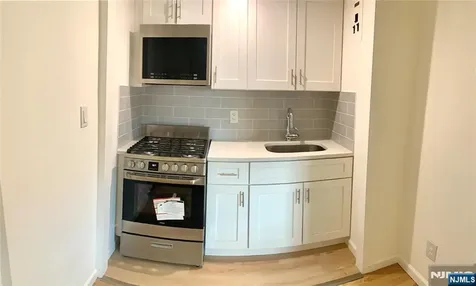 501 Linwood Drive Fort Lee NJ 07024