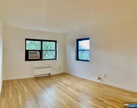 501 Linwood Drive Fort Lee NJ 07024