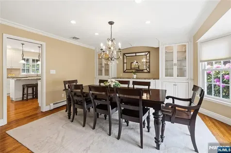 694 Blauvelt Drive Oradell NJ 07649