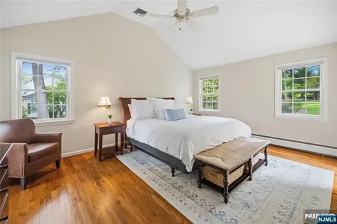 694 Blauvelt Drive Oradell NJ 07649
