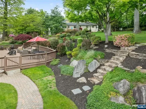 694 Blauvelt Drive Oradell NJ 07649