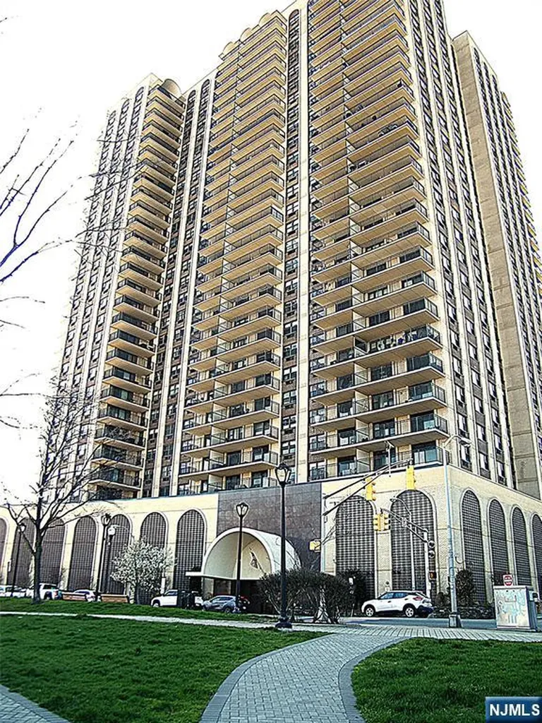 7855 Boulevard North Bergen NJ 07047