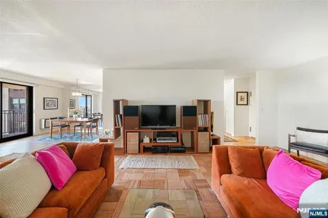 7855 Boulevard North Bergen NJ 07047