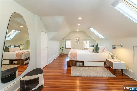 229 Watchung Avenue Montclair NJ 07043