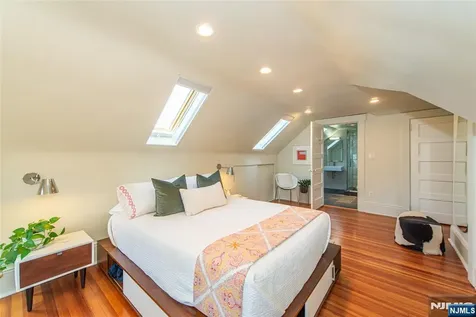 229 Watchung Avenue Montclair NJ 07043