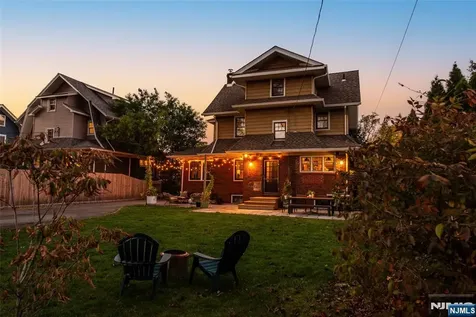 229 Watchung Avenue Montclair NJ 07043