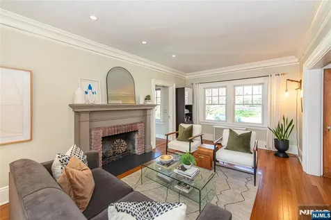 229 Watchung Avenue Montclair NJ 07043