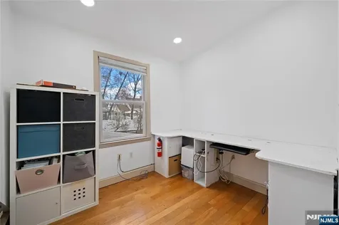 22 Cottage Lane Clifton NJ 07012