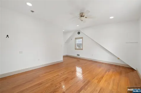 22 Cottage Lane Clifton NJ 07012
