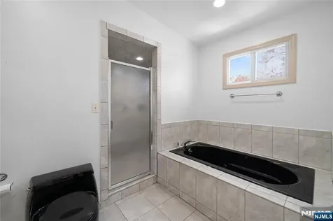 22 Cottage Lane Clifton NJ 07012