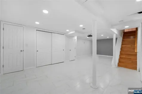 22 Cottage Lane Clifton NJ 07012