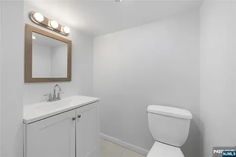 22 Cottage Lane Clifton NJ 07012