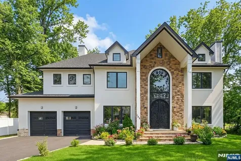 188 Edwards Road Par-troy Hills Twp. NJ 07054
