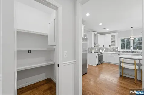 188 Edwards Road Par-troy Hills Twp. NJ 07054