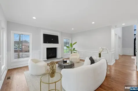 188 Edwards Road Par-troy Hills Twp. NJ 07054