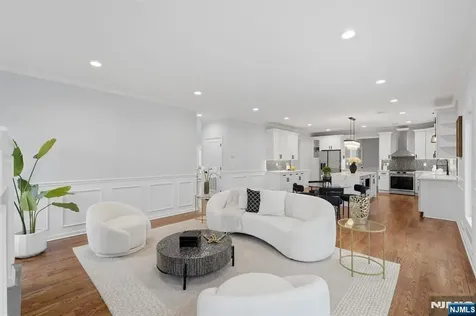 188 Edwards Road Par-troy Hills Twp. NJ 07054