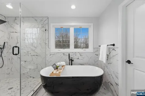 188 Edwards Road Par-troy Hills Twp. NJ 07054