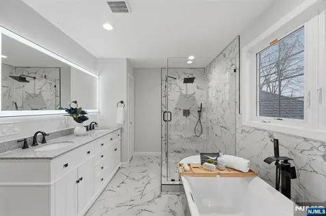 188 Edwards Road Par-troy Hills Twp. NJ 07054