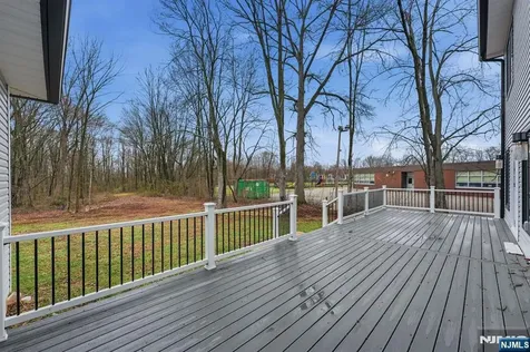188 Edwards Road Par-troy Hills Twp. NJ 07054