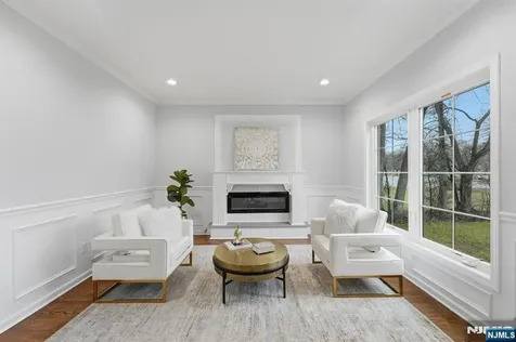 188 Edwards Road Par-troy Hills Twp. NJ 07054