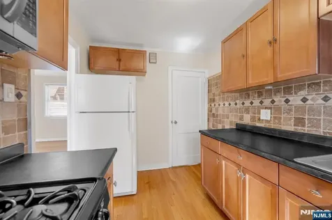 255 Windsor Road Wood Ridge NJ 07075