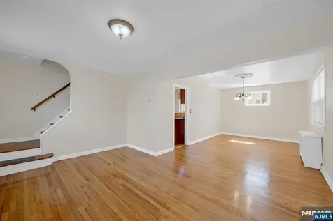 255 Windsor Road Wood Ridge NJ 07075