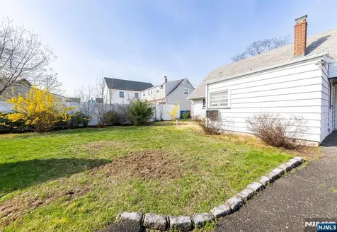 71 Hobart Avenue Rutherford NJ 07070