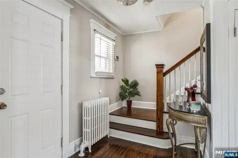 21 Ellington Street East Orange NJ 07017