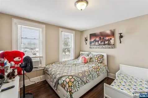 21 Ellington Street East Orange NJ 07017