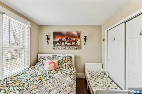 21 Ellington Street East Orange NJ 07017