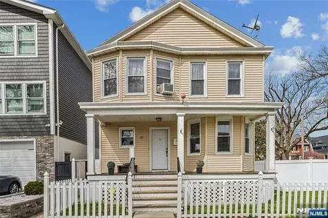 21 Ellington Street East Orange NJ 07017