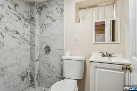 21 Ellington Street East Orange NJ 07017