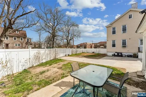 21 Ellington Street East Orange NJ 07017