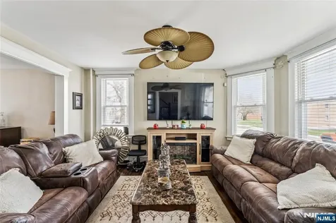 21 Ellington Street East Orange NJ 07017