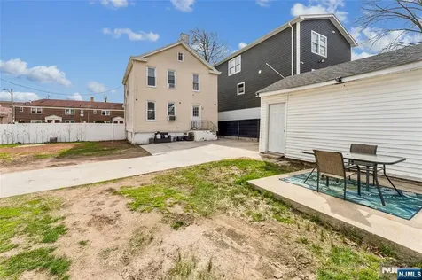 21 Ellington Street East Orange NJ 07017