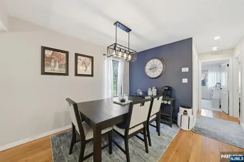 166 Sandcastle Key Secaucus NJ 07094