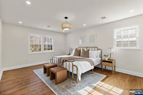 10 Robert Court Verona NJ 07044